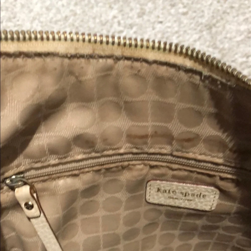 Kate Spade Hudson Pebble Leather Large Hobo Bag Cream/Off White in EUC - Picture 13 of 16